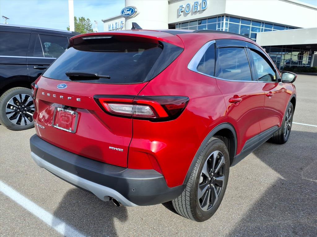 Certified 2023 Ford Escape Platinum AWD/4WD image 4