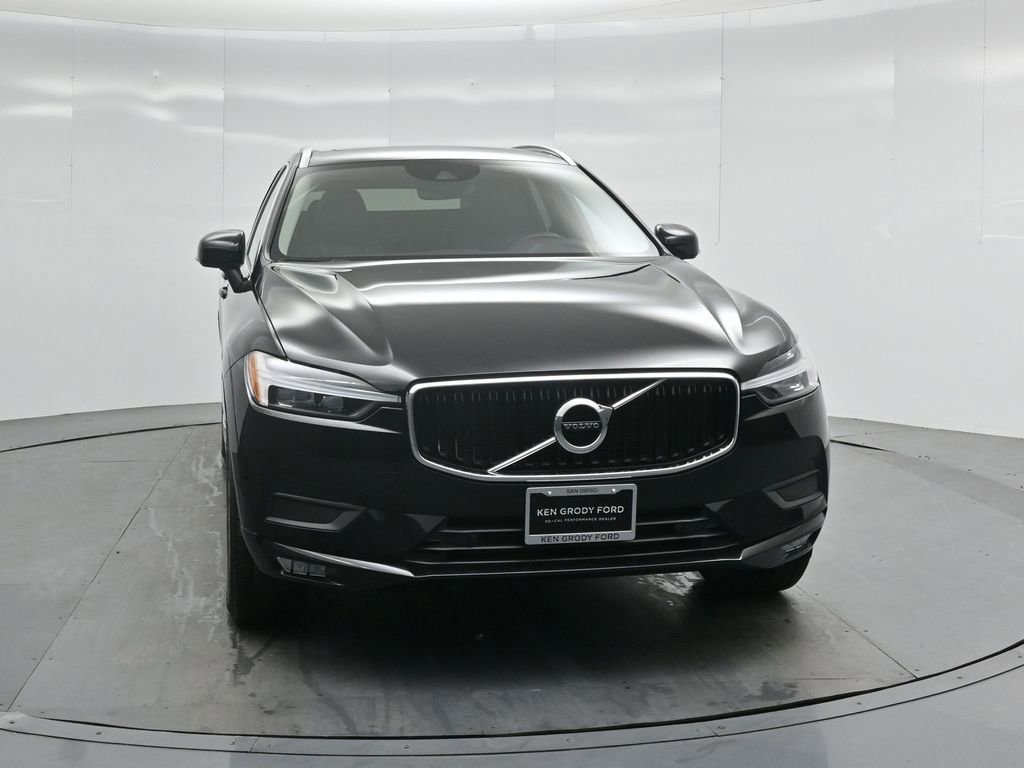 Used 2021 Volvo XC60 T5 Momentum w/ Premium Package image 5