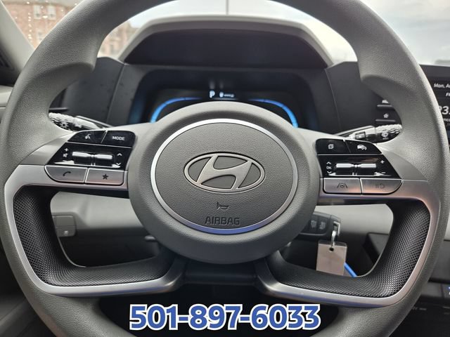 Used 2026 Hyundai Elantra SE FWD image 20