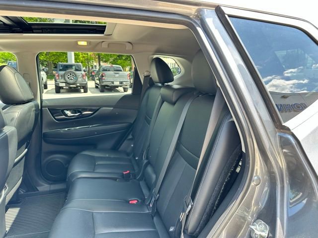 Used 2020 Nissan Rogue SL w/ Premium Package AWD/4WD image 39