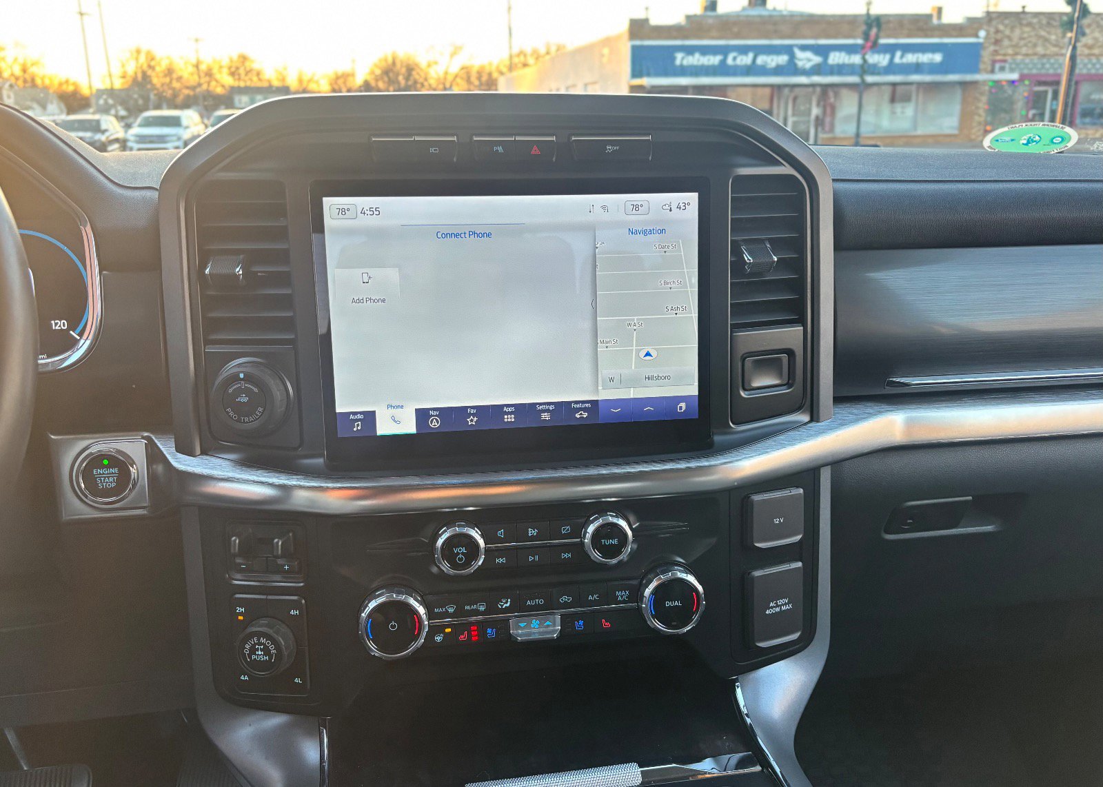 Certified 2022 Ford F150 Lariat w/ Equipment Group 502A High image 41