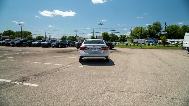 Used 2024 Nissan Altima 2.5 SV FWD image 5