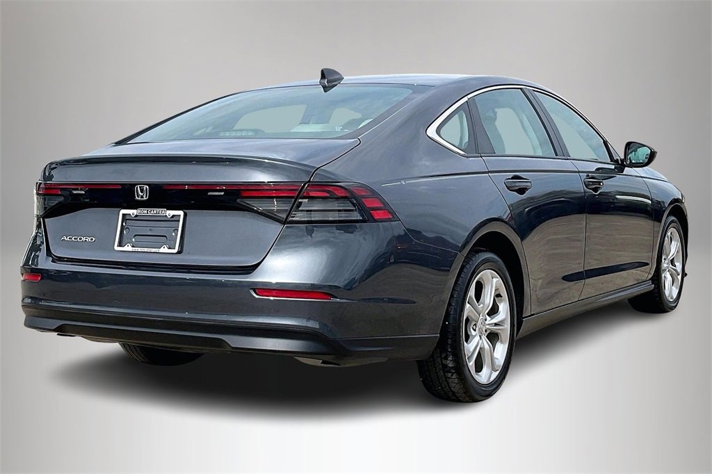 Used 2023 Honda Accord LX image 5