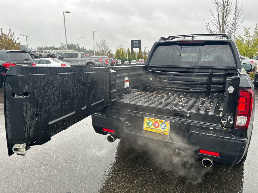 Used 2025 Honda Ridgeline Black Edition image 35