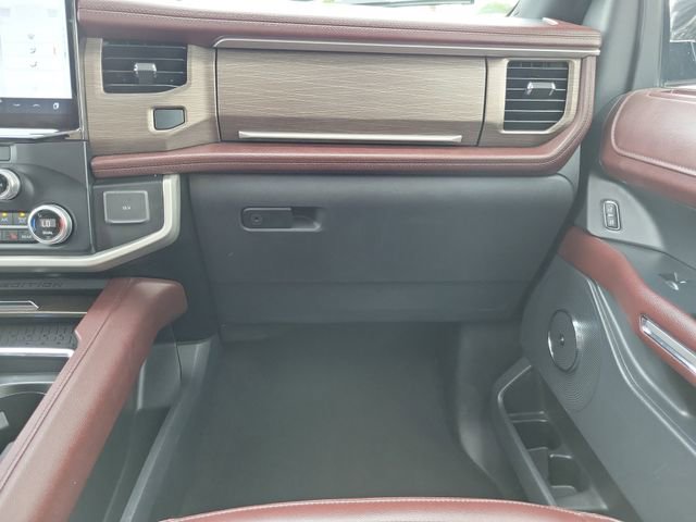 Certified 2024 Ford Expedition Max Limited AWD/4WD image 13