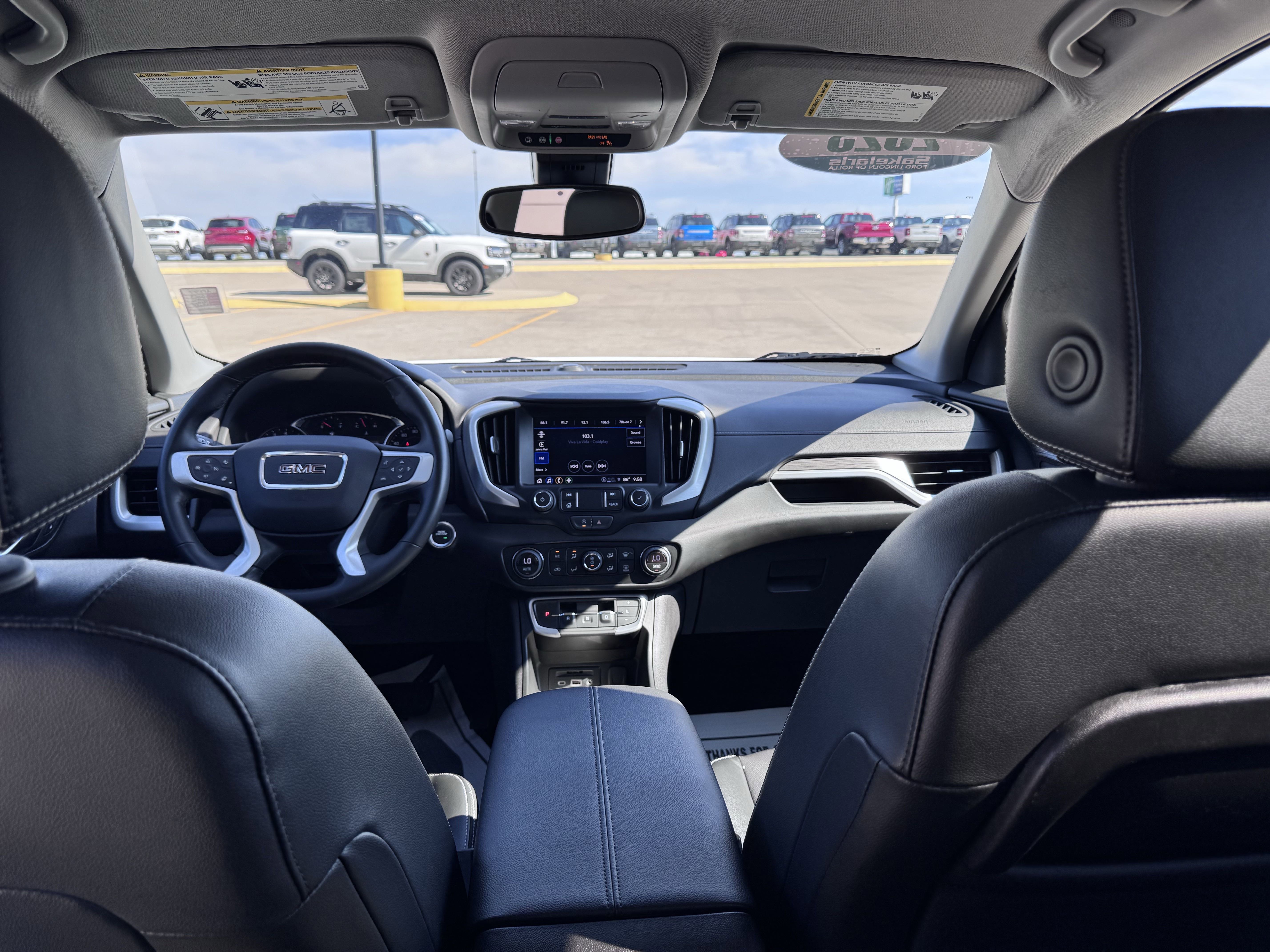 Used 2023 GMC Terrain SLT image 32