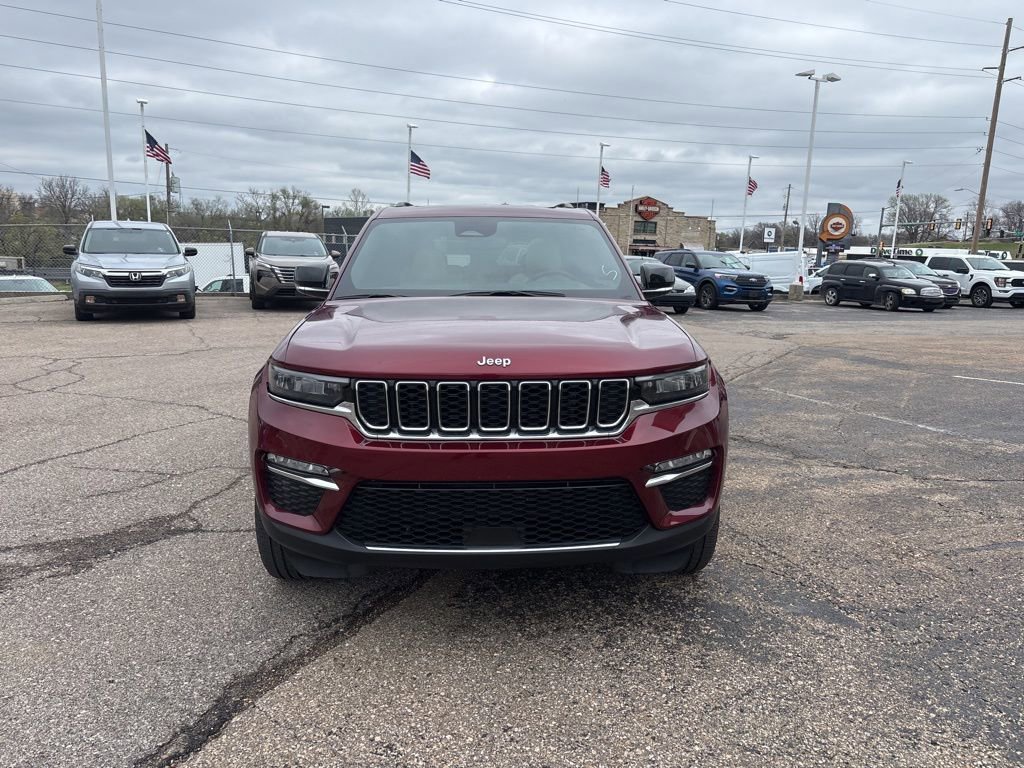 Used 2024 Jeep Grand Cherokee Limited image 6