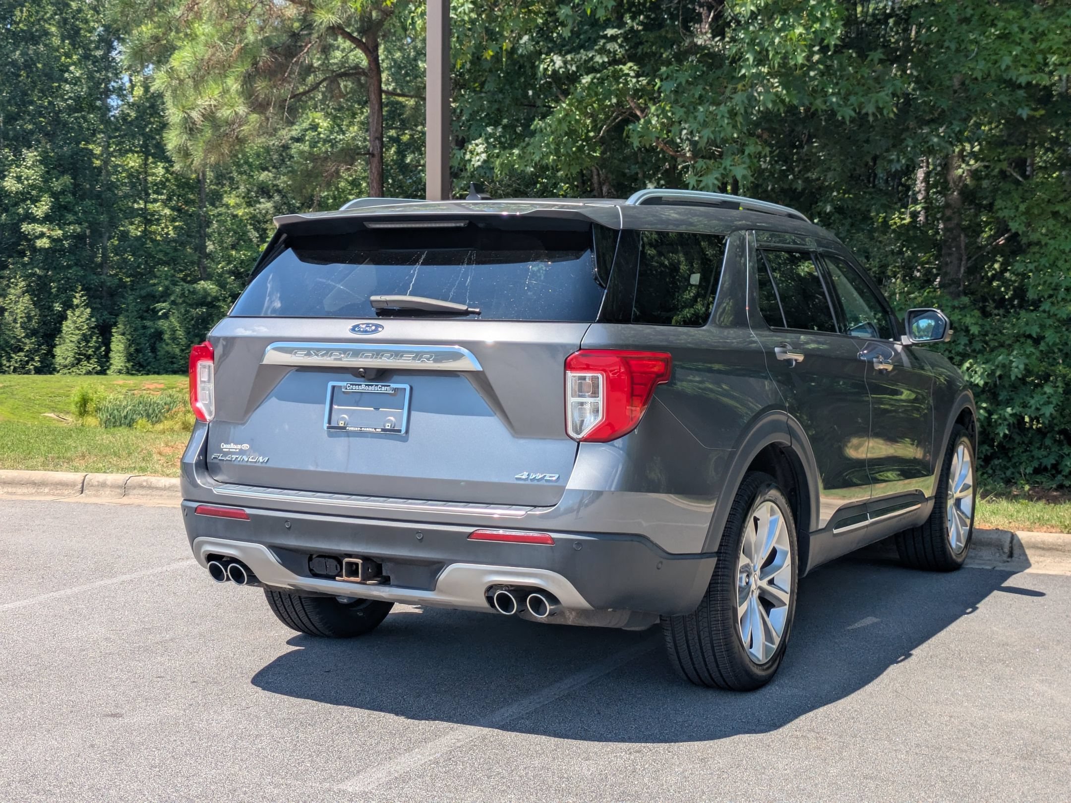 Certified 2021 Ford Explorer Platinum w/ Equipment Group 601A AWD/4WD image 3