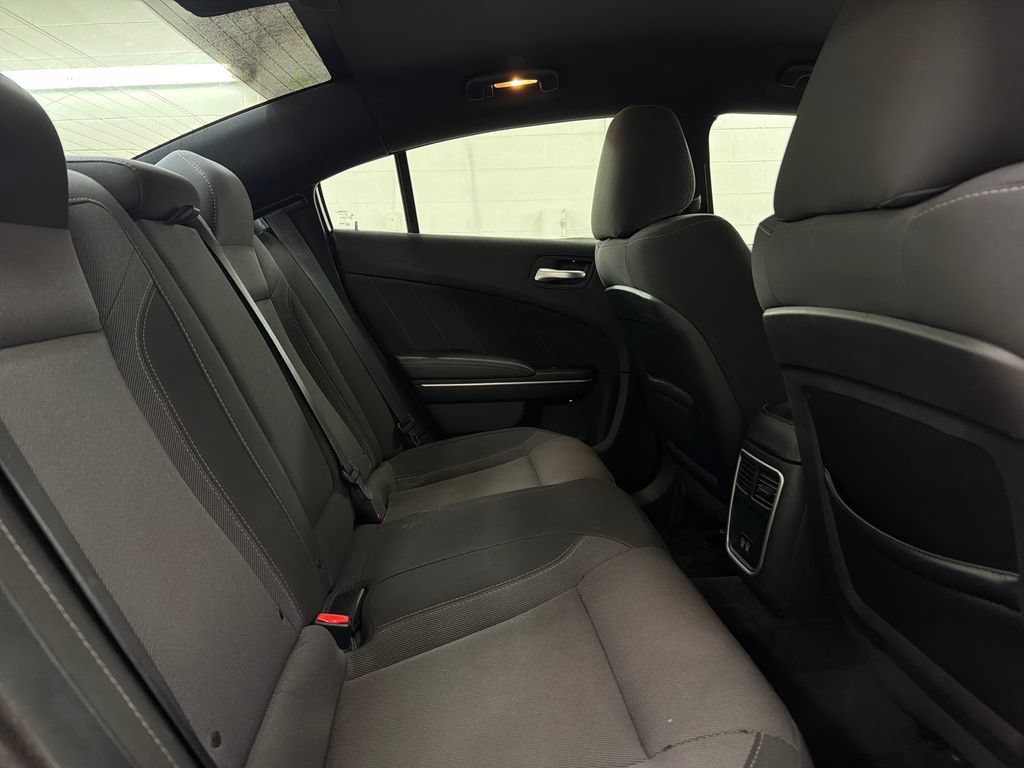 Used 2018 Dodge Charger R/T RWD image 29