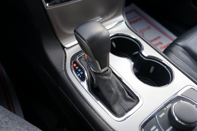 Used 2019 Jeep Grand Cherokee Limited image 17