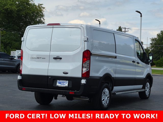 Certified 2025 Ford Transit 250 Low Roof w/ Exterior Upgrade Package RWD image 5