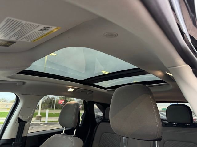 Certified 2022 Ford Escape SE w/ SE Sport Appearance Package AWD/4WD image 15