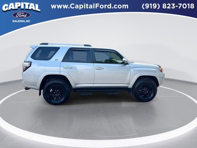 Used 2021 Toyota 4Runner SR5 Premium w/ Moonroof Package AWD/4WD image 9