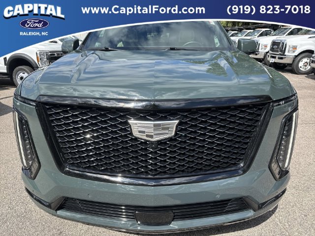 Used 2026 Cadillac Escalade Sport w/ LPO, ONYX Package RWD image 10