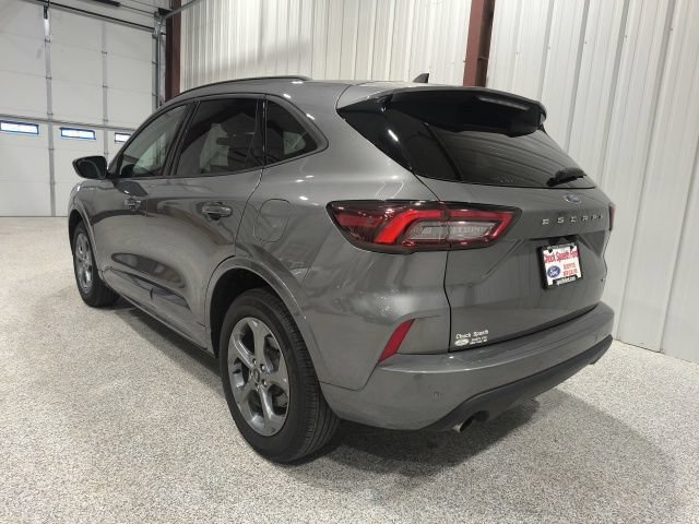Certified 2024 Ford Escape ST-Line w/ Tech Pack #1 AWD/4WD image 8