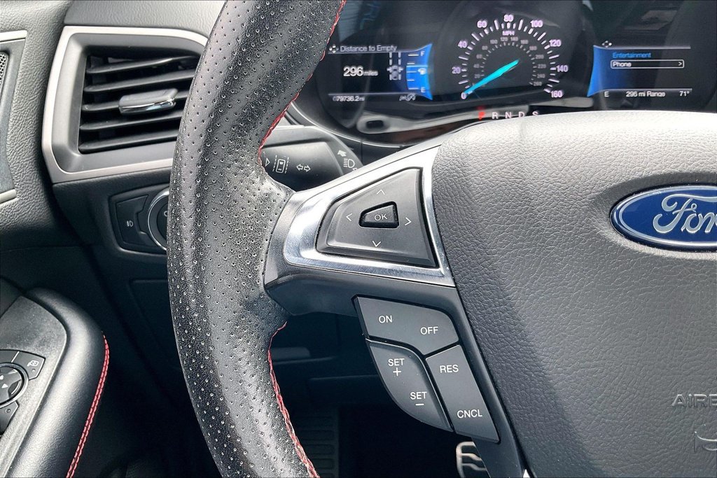 Certified 2022 Ford Edge ST-Line AWD/4WD image 13