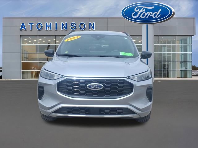 Certified 2023 Ford Escape ST-Line w/ Tech Pack #1 AWD/4WD image 3