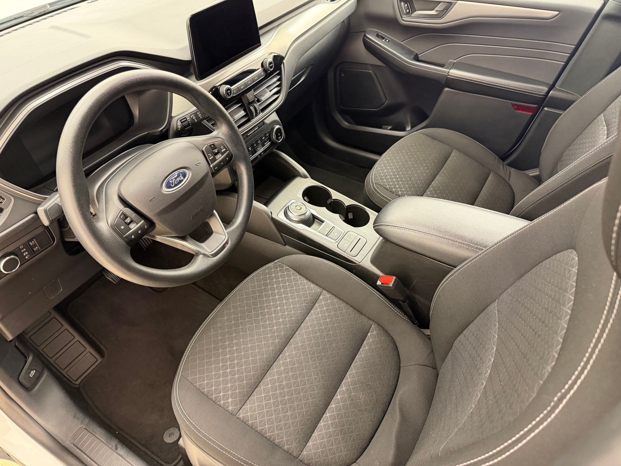 Certified 2025 Ford Escape Active FWD image 4