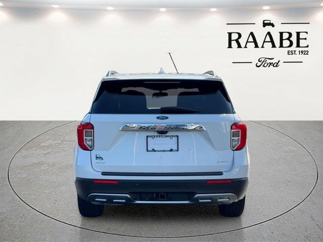 Certified 2023 Ford Explorer XLT w/ Equipment Group 202A AWD/4WD image 6
