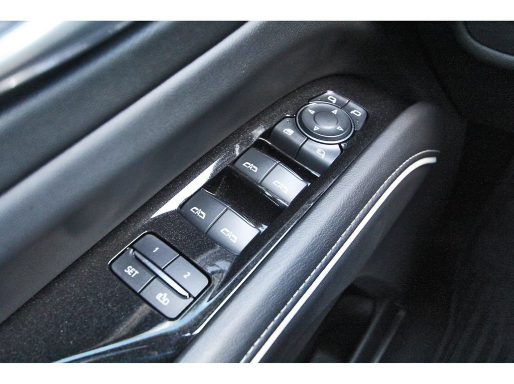 Used 2024 Cadillac Escalade Sport w/ LPO, ONYX Package AWD/4WD image 23
