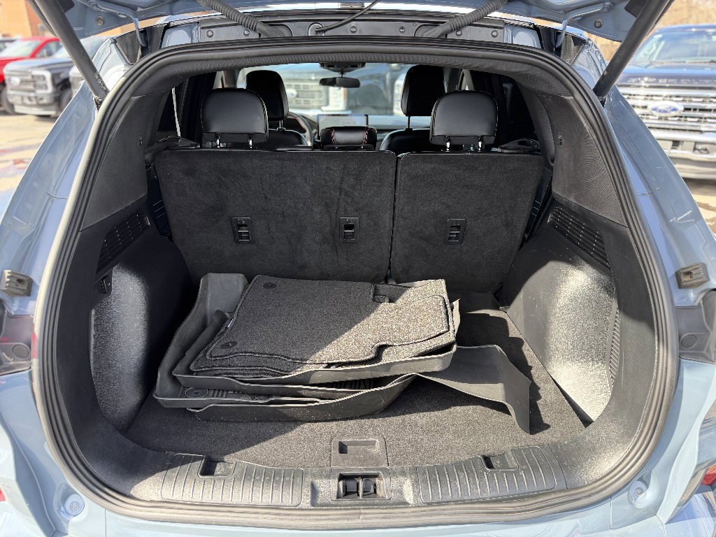 Certified 2024 Ford Escape ST-Line w/ Tech Pack #1 image 10