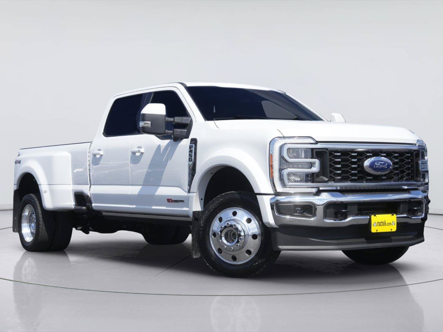 Certified 2023 Ford F450 Lariat w/ Camper Package AWD/4WD image 2