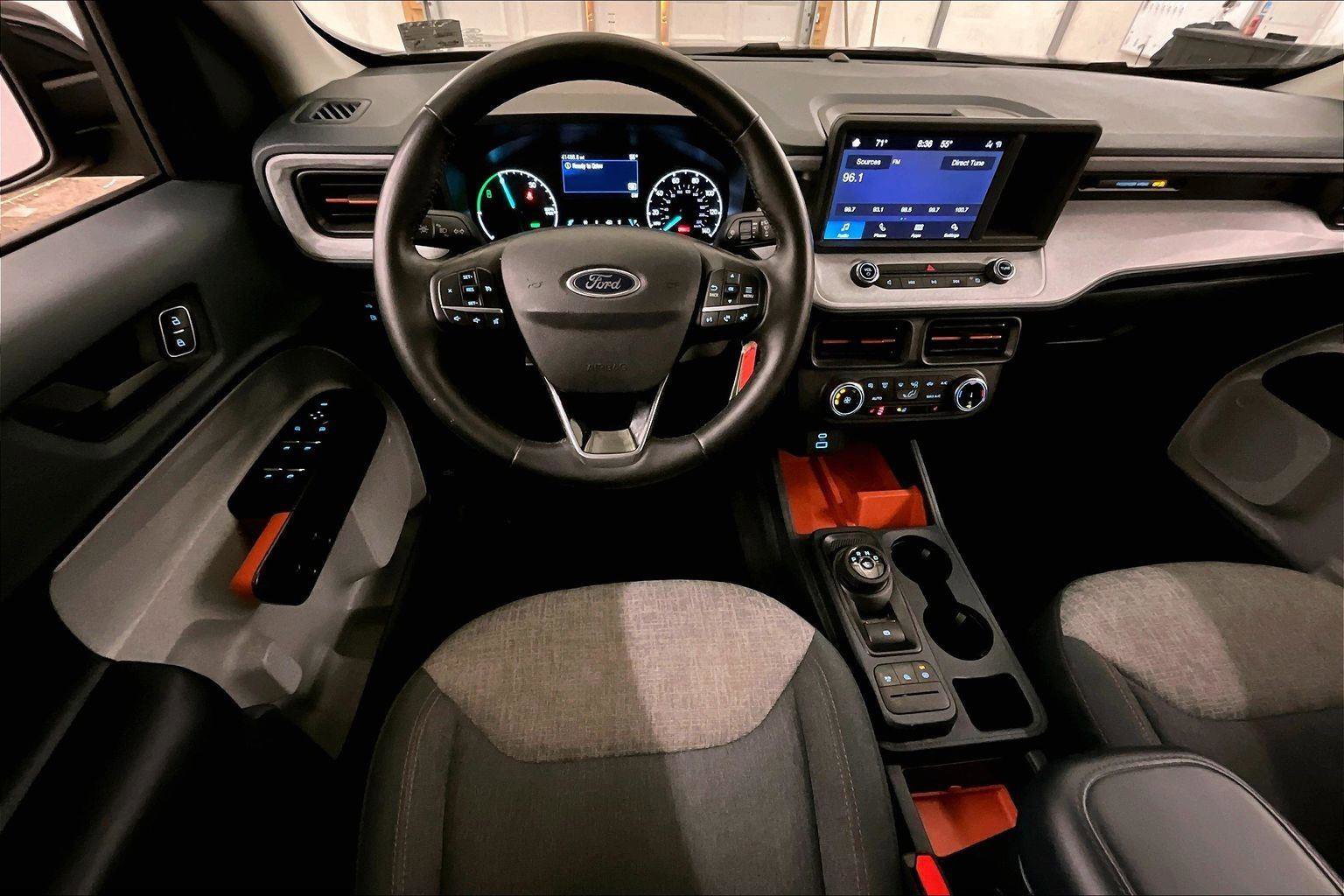 Certified 2024 Ford Maverick XLT w/ XLT Luxury Package image 5