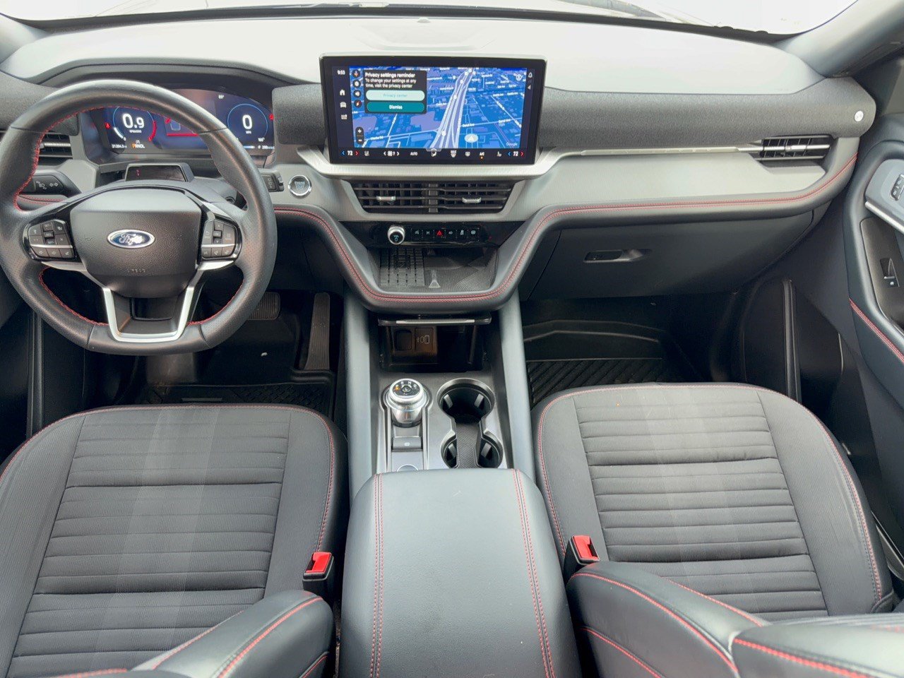 Certified 2025 Ford Explorer ST-Line w/ Premium Package RWD image 17