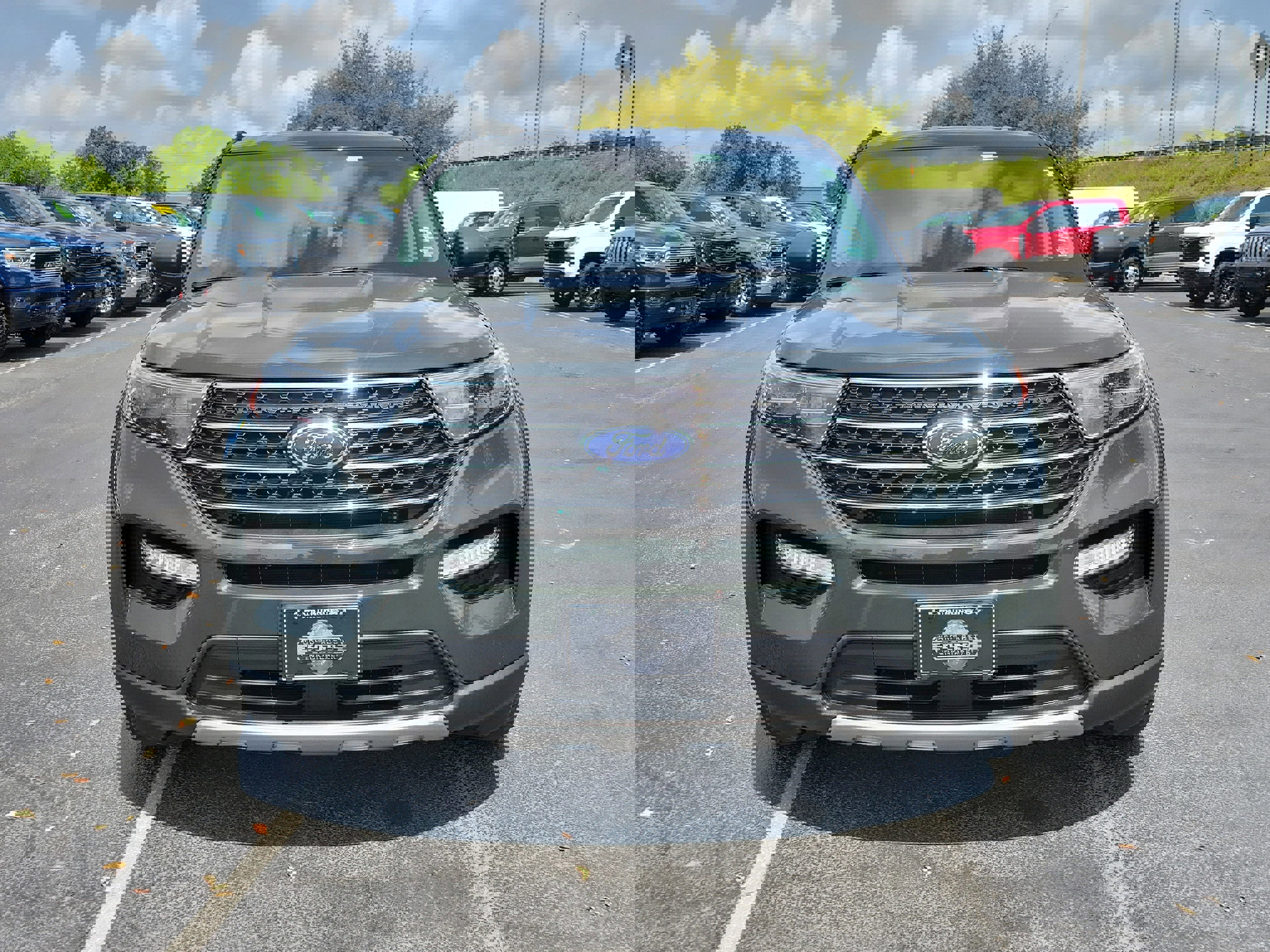 Certified 2022 Ford Explorer XLT w/ Equipment Group 202A image 5