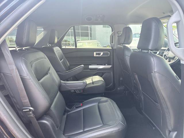 Certified 2024 Ford Explorer XLT w/ Equipment Group 202A AWD/4WD image 9