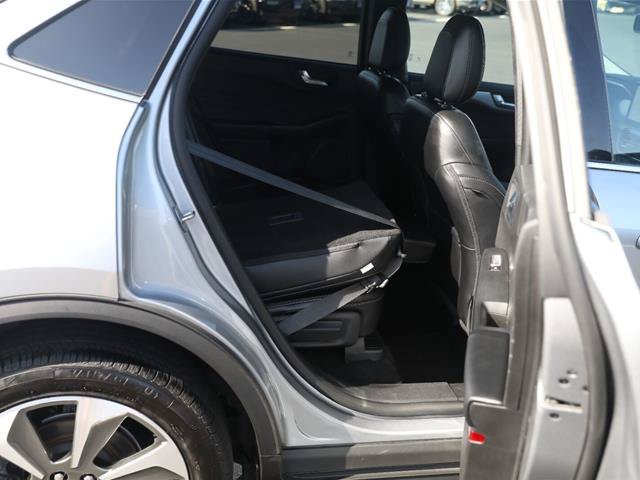 Certified 2024 Ford Escape Platinum AWD/4WD image 32