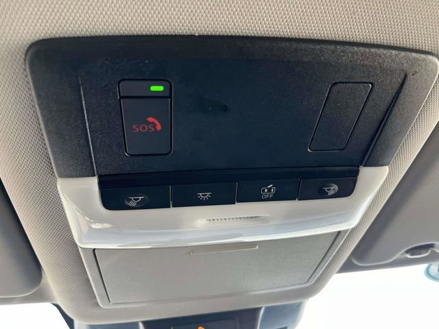 Used 2023 Nissan Rogue SV image 29