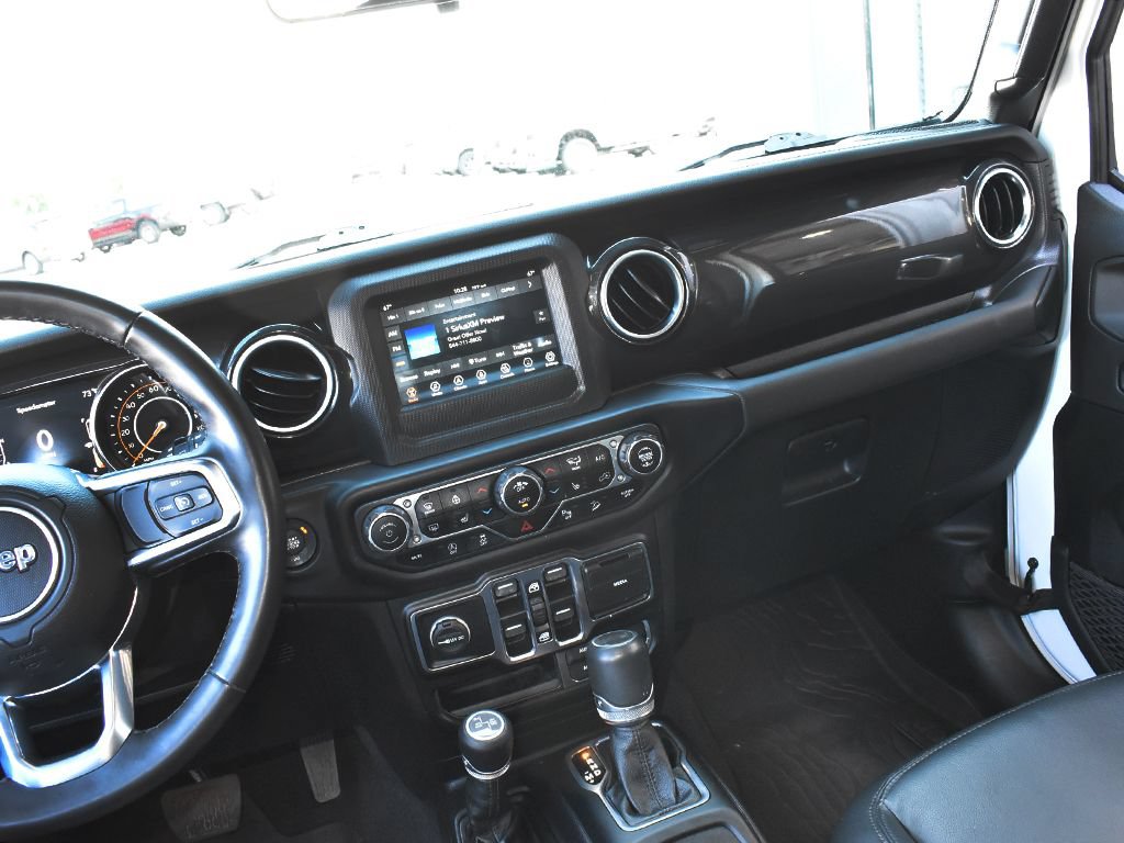 Used 2020 Jeep Wrangler Unlimited Sahara AWD/4WD image 18