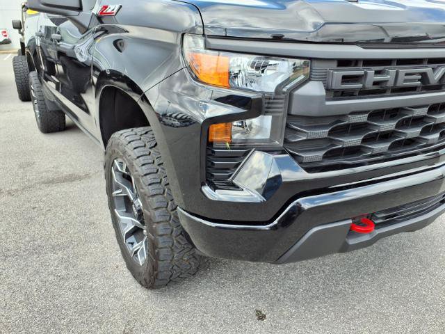Used 2025 Chevrolet Silverado 1500 Custom Trail Boss AWD/4WD image 29