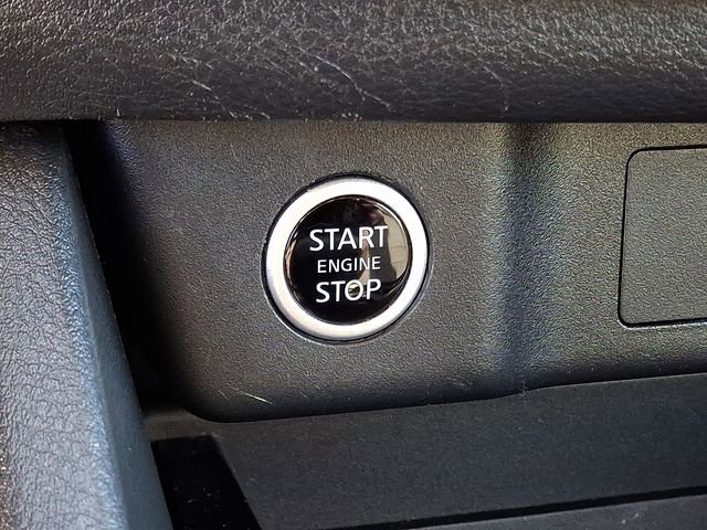 Used 2023 Nissan Rogue S image 24