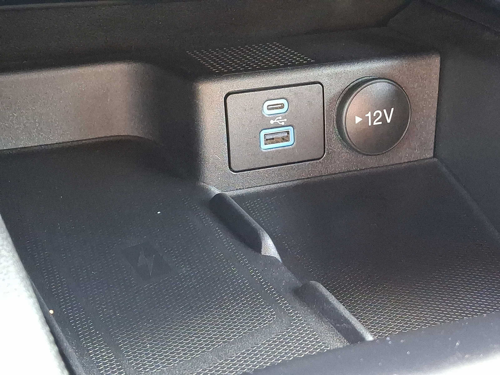 Certified 2023 Ford Escape ST-Line Elite AWD/4WD image 25