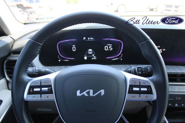 Used 2025 Kia Telluride EX w/ EX Captain's Chair Package FWD image 25