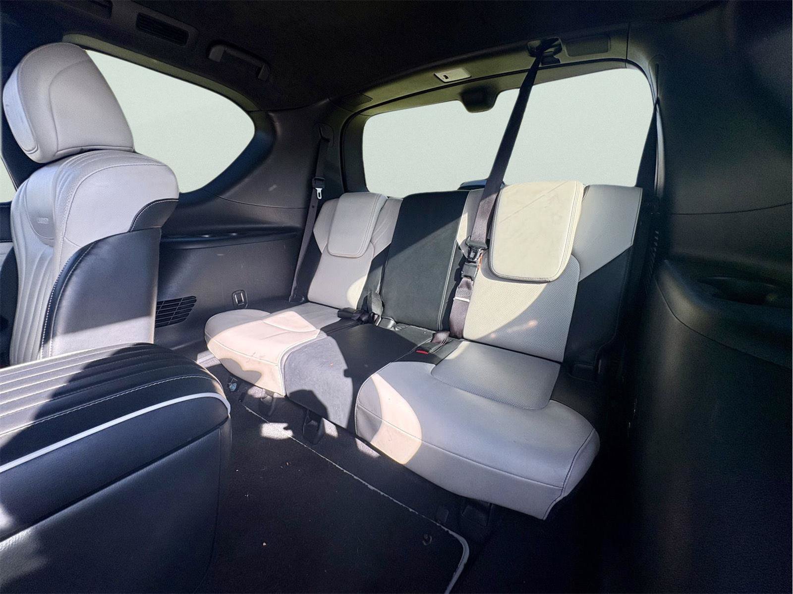 Used 2019 INFINITI QX80 Limited w/ All-Season Package AWD/4WD image 14
