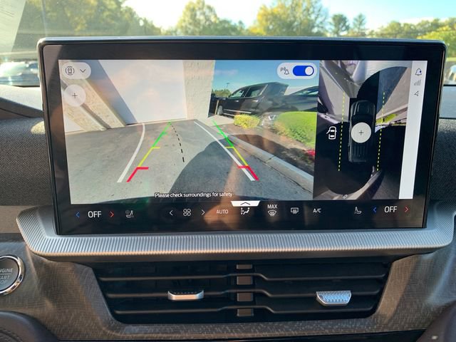 Certified 2025 Ford Explorer Platinum image 27