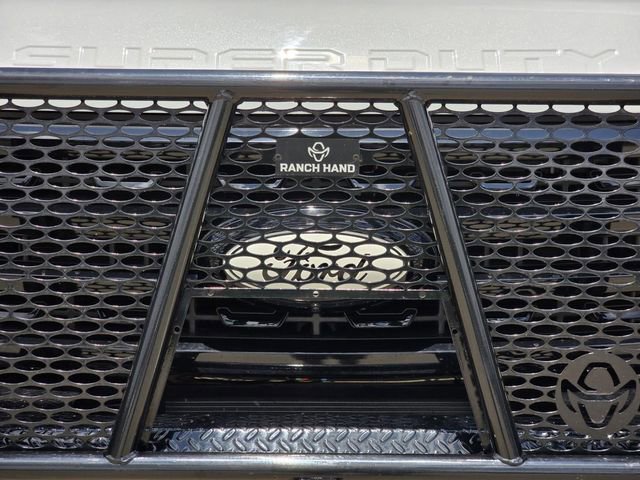 Certified 2024 Ford F350 Platinum w/ FX4 Off-Road Package AWD/4WD image 8