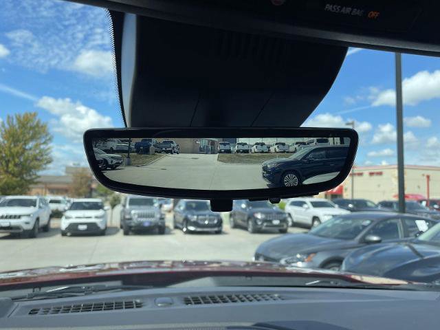 Used 2024 Chevrolet Silverado 1500 High Country w/ Technology Package image 23