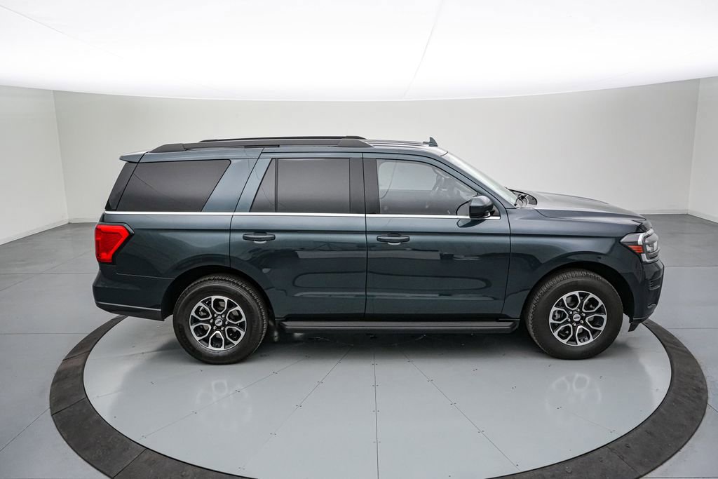 Certified 2024 Ford Expedition XLT image 6