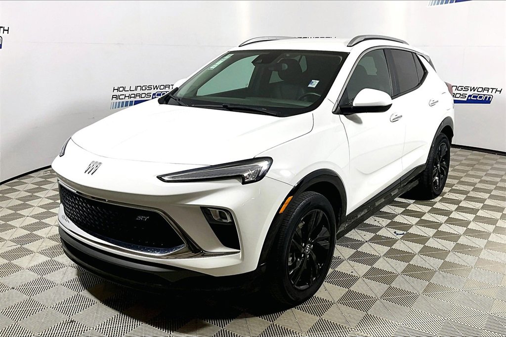 Used 2024 Buick Encore GX Sport Touring w/ Comfort Package video 1