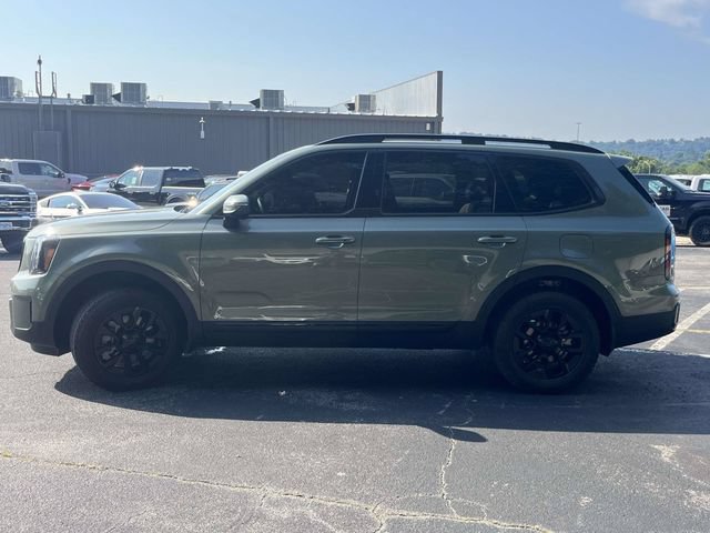 Used 2025 Kia Telluride AWD image 7