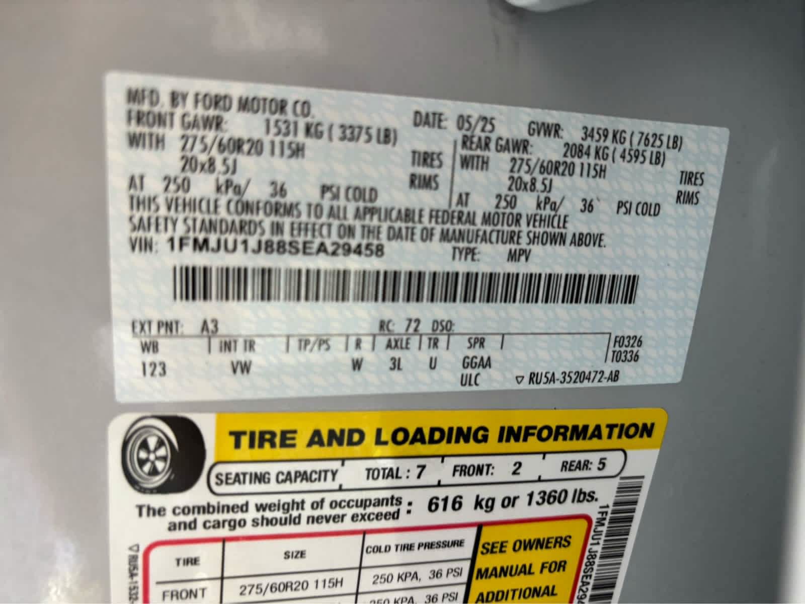 Certified 2025 Ford Expedition Active AWD/4WD image 12