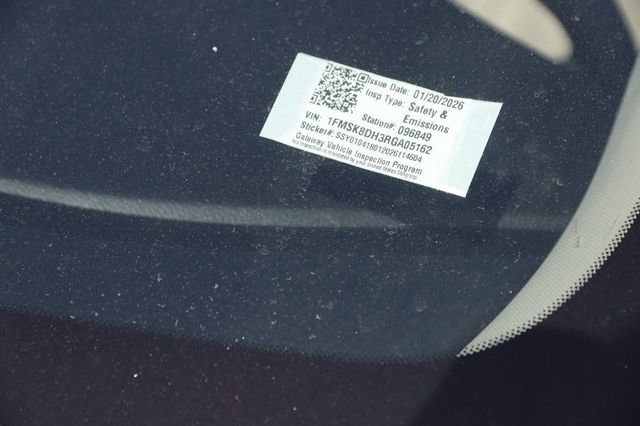 Certified 2024 Ford Explorer XLT w/ Equipment Group 202A image 31