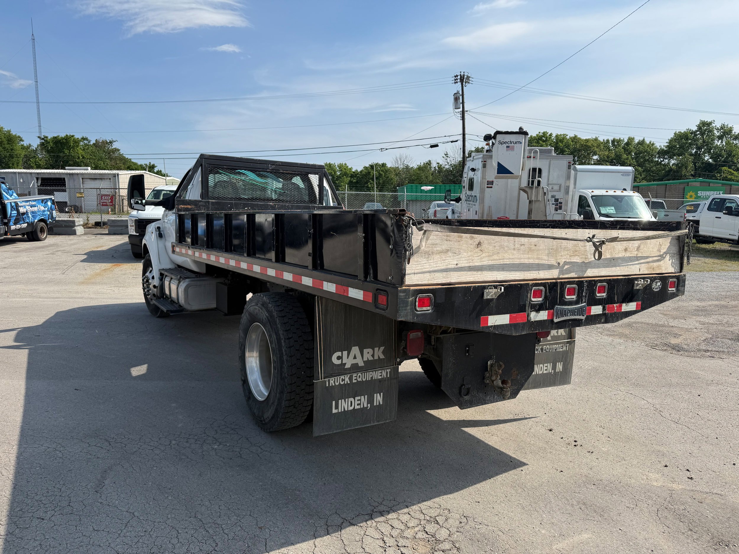 Certified 2019 Ford F650 2WD Regular Cab Super Duty image 7