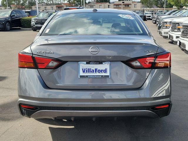 Used 2024 Nissan Altima 2.5 SV image 4
