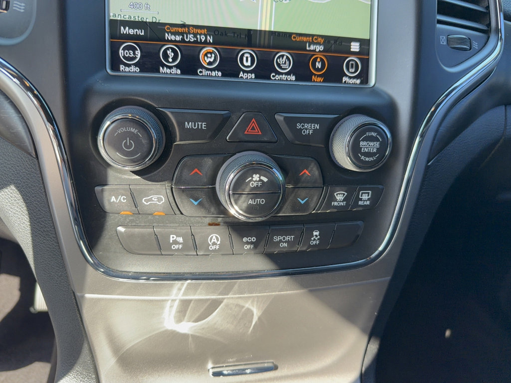 Used 2018 Jeep Grand Cherokee Altitude image 22