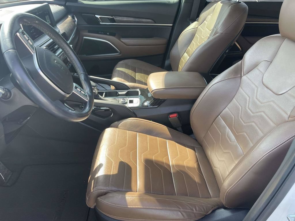 Used 2022 Kia Telluride SX w/ SX Prestige Package AWD/4WD image 13